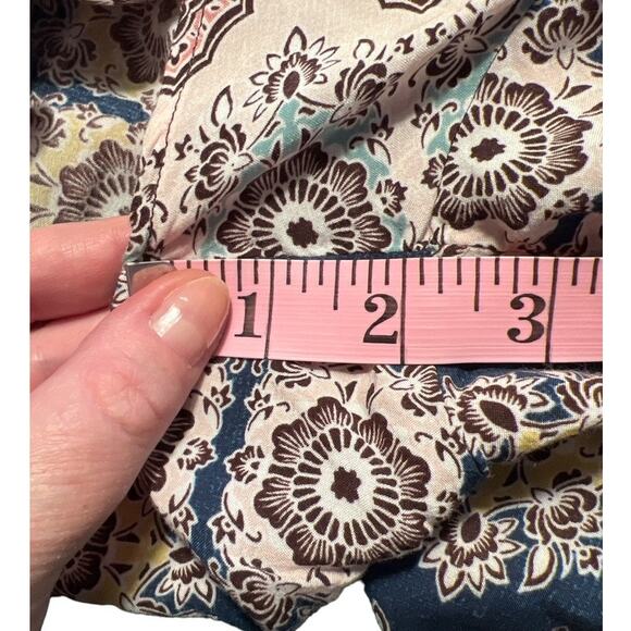 BCBGeneration Scoop Neck Short Sleeve Shorts Romper Sz XS Pink Blue Boho Pull On - Picture 11 of 12